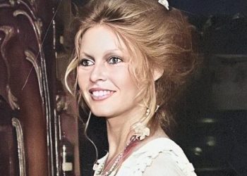 Brigitte Bardot at 39